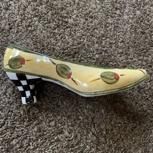 Fine My Wine- Shoe Bottle Holder